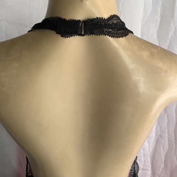 Victoria’s Secret Red Silk Black Lace Trim Halter Lingerie/Slip Dress M - Picture 10 of 11